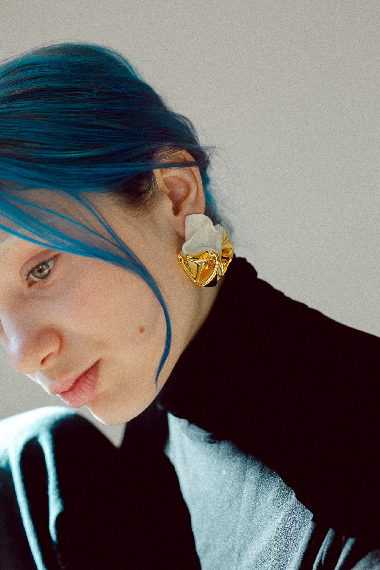 Medium Beatrice Earrings - Image 3